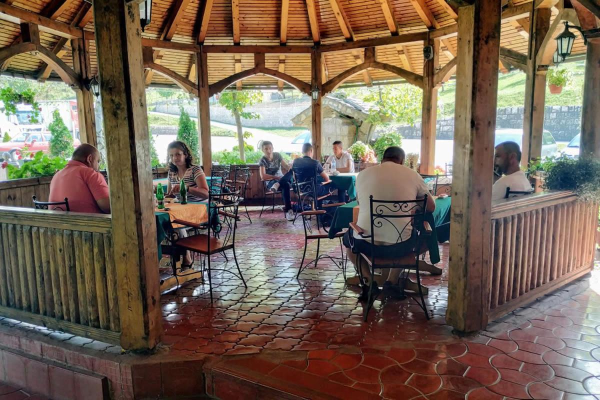 מלון Nova Varoš Restoran Filipovic מראה חיצוני תמונה
